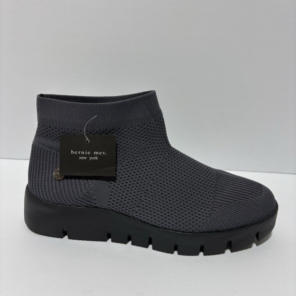 Bernie Mev Women’s Fx Camryn Grey Ankle Booties, Size EUR 38, US 7 M